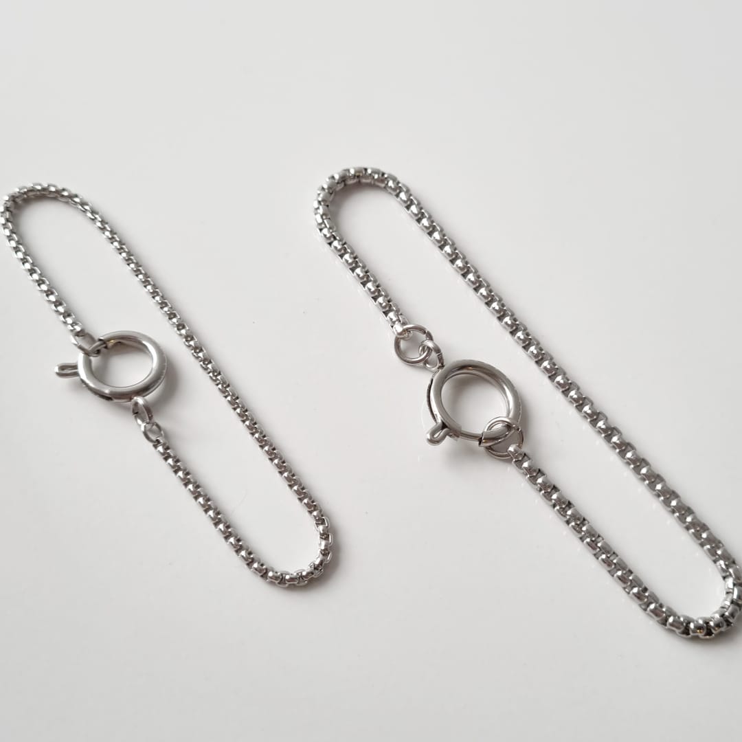 Clasp Charm Holder Bracelet -Silver