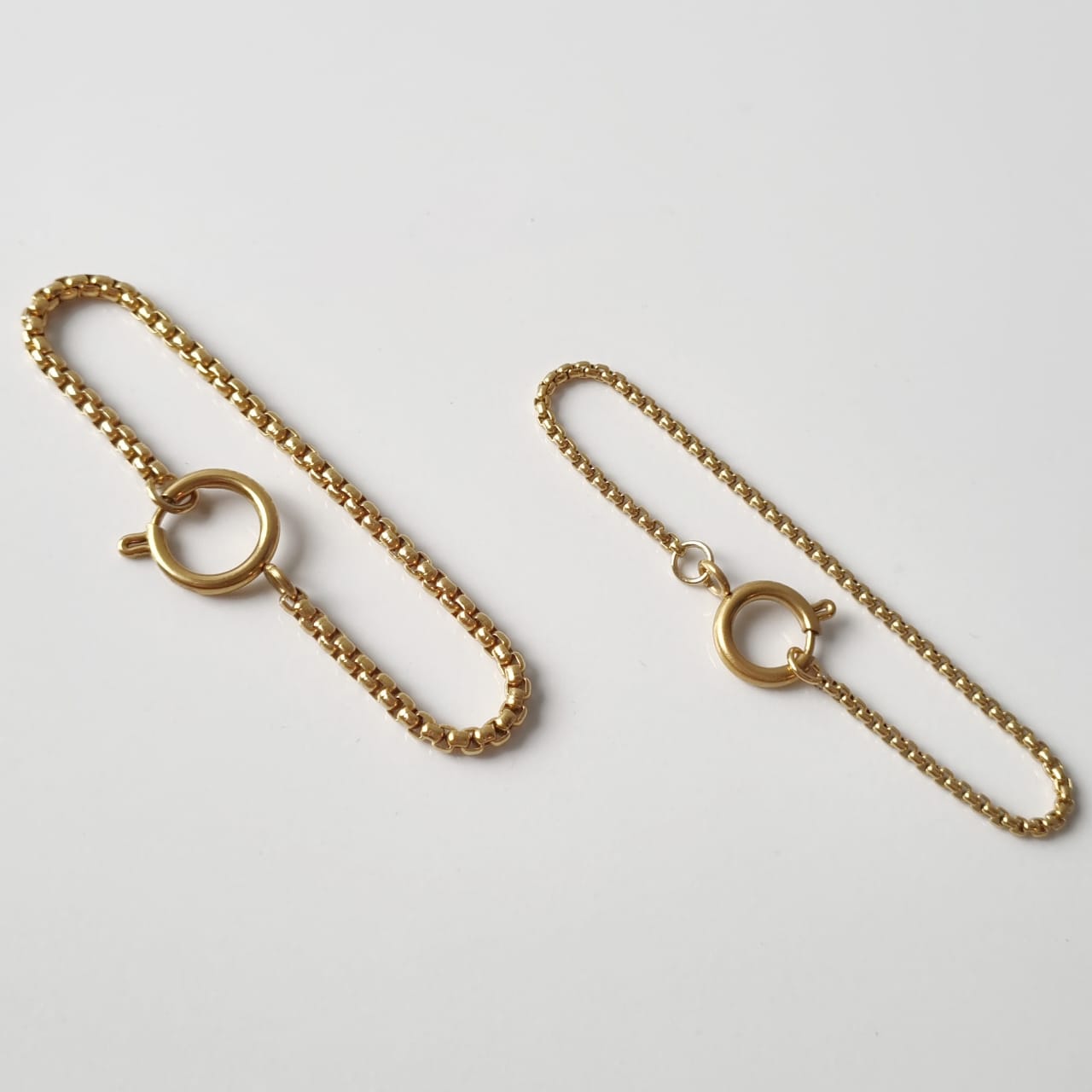 Clasp Charm Holder Bracelet - Gold