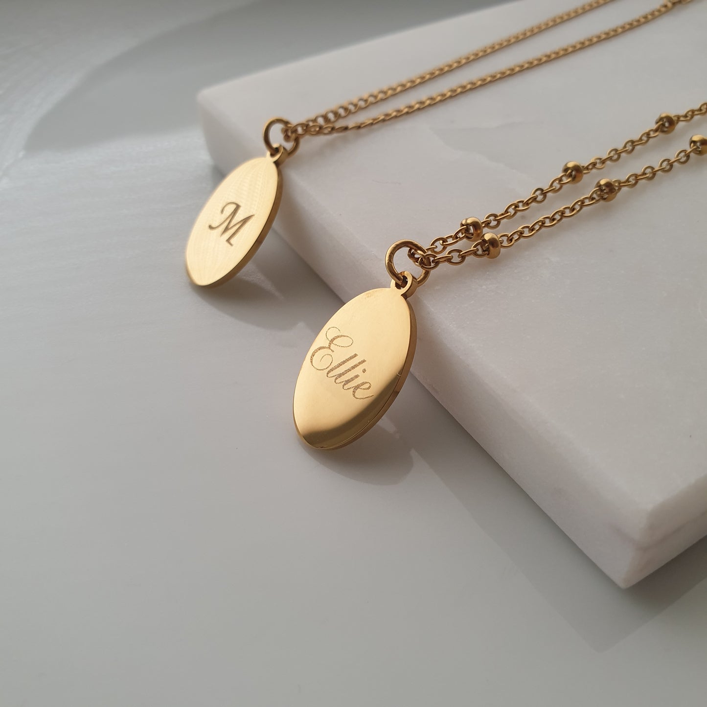 Ellie Oval Engravable Pendant Necklace